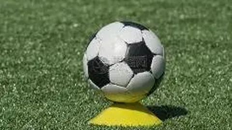 《英超惊心动魄！富勒姆与曼城激战4-5，进球盛宴排名第七，单场11球成传奇记忆》